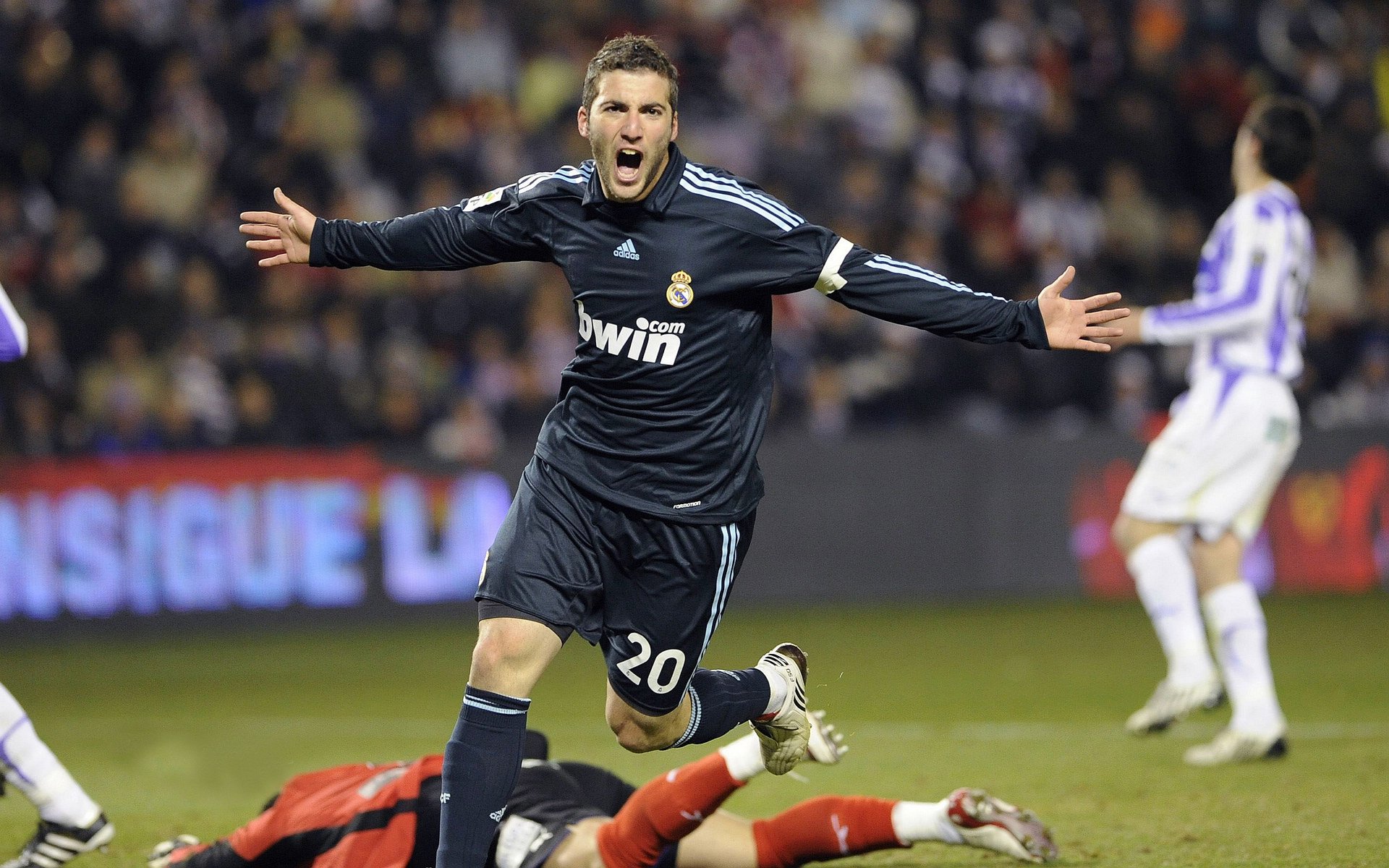 -纳达尔官方宣布重要助攻新规，阿森纳引发争议！比赛高潮迭起